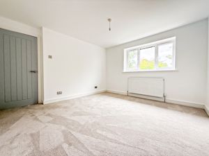 Photo 24- click for photo gallery